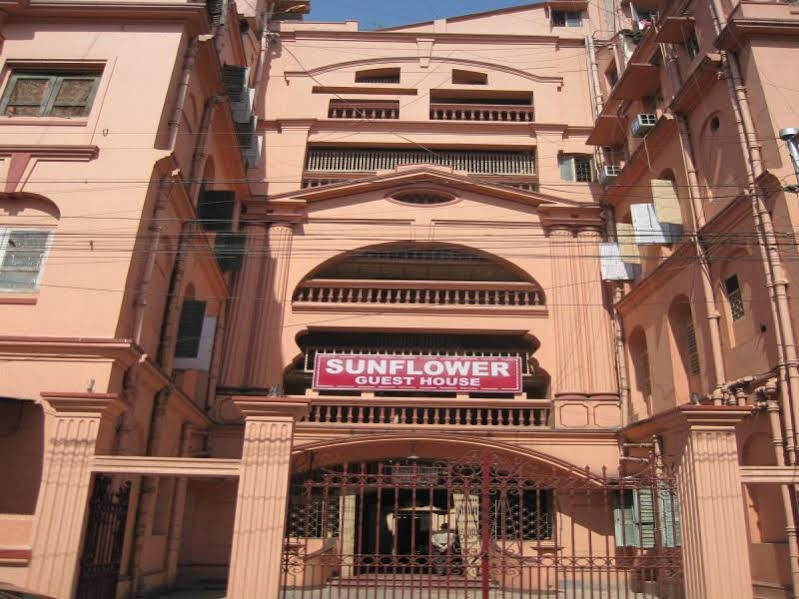 Sunflower Guesthouse Kolkata Exterior photo